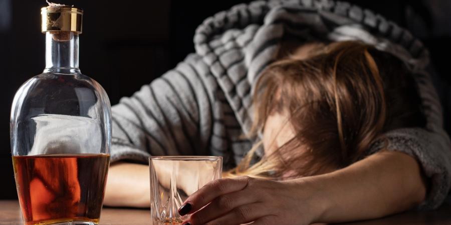 Step-by-step guide in an alcohol poisoning emergency