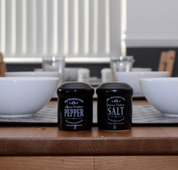 Picture Of Salt & Pepper & Bowls